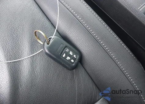 2022 Honda Odyssey Touring z USA, uszkodzony, nr VIN 5FNRL6H8XNB043345